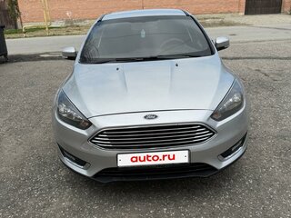 2015 Ford Focus III Рестайлинг, серый, 870000 рублей, вид 1