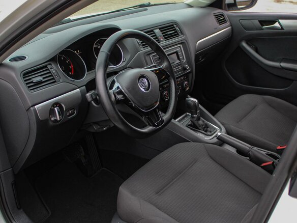 2016 Volkswagen Jetta VI Рестайлинг, белый, 1200000 рублей - вид 6