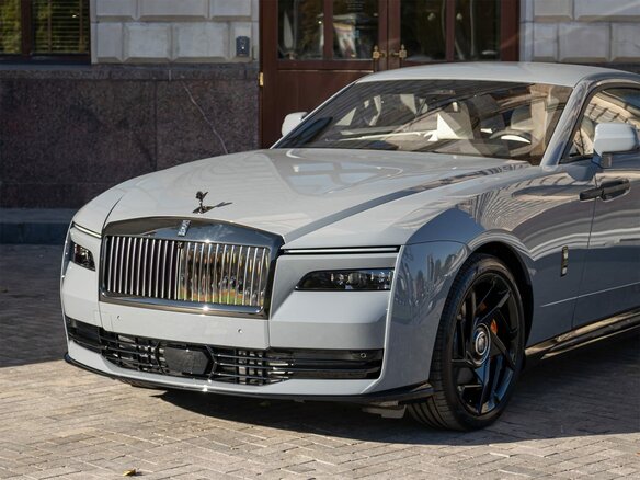 2026 Rolls-Royce Spectre Black Badge I Рестайлинг (Series II), серый, 72000000 рублей - вид 3