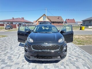 2020 Kia Sportage IV Рестайлинг, чёрный, 1750000 рублей, вид 2