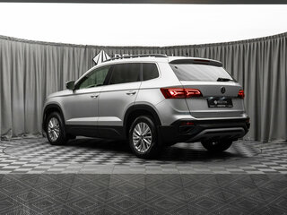 2021 Volkswagen Taos I, серебристый, 2915000 рублей, вид 4