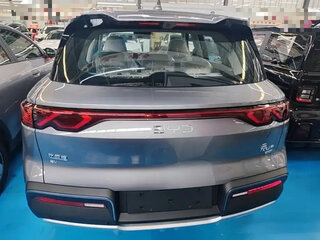 2026 BYD Yuan Up 45.12 kWh, серый, 1750999 рублей, вид 3