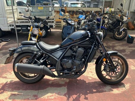 2024 Honda CMX 1100 Rebel, чёрный, 999000 рублей, вид 2