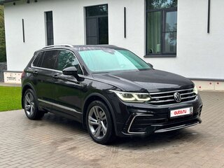 2021 Volkswagen Tiguan II Рестайлинг, чёрный, 3800000 рублей, вид 3