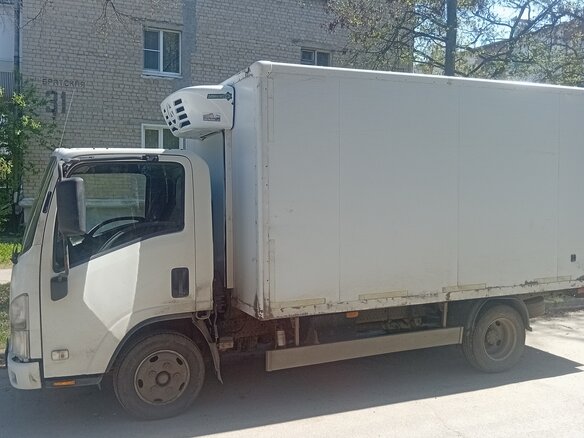 2020 Isuzu Elf (N-series), белый, 1750000 рублей - вид 1