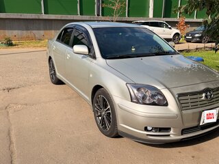 2004 Toyota Avensis II, серебристый, 750000 рублей, вид 2