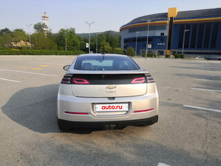 2015 Chevrolet Volt I, серебристый, 1500000 рублей, вид 4
