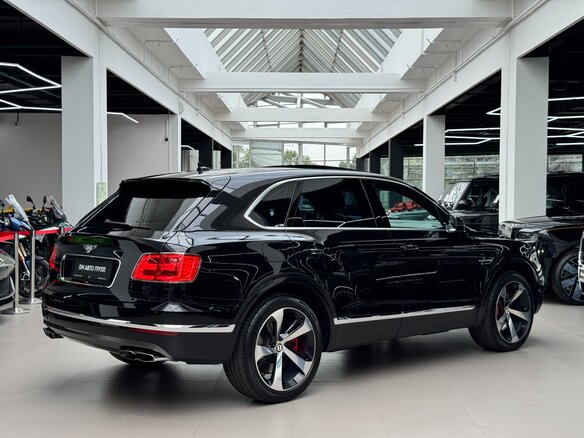 2019 Bentley Bentayga I, чёрный, 12950000 рублей - вид 11