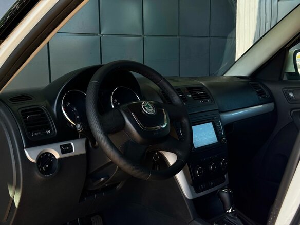 2013 Skoda Yeti I, белый, 899000 рублей - вид 14
