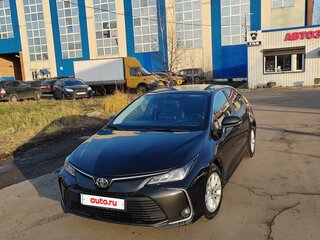 2021 Toyota Corolla XII (E210), чёрный, 1800000 рублей, вид 2