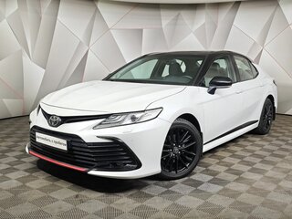 2021 Toyota Camry VIII (XV70) Рестайлинг, белый, 3299000 рублей, вид 1