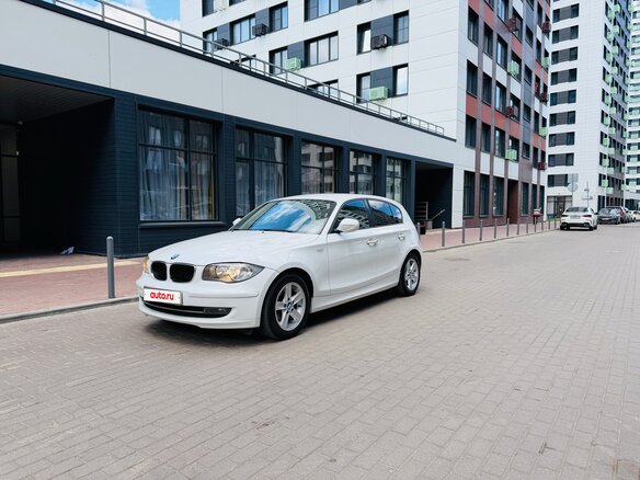 2011 BMW 1 серии 116i I (E81/E82/E87/E88) Рестайлинг, белый, 805000 рублей