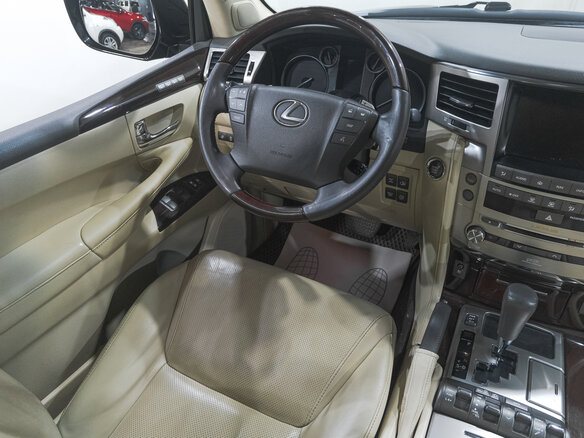 2013 Lexus LX 570 III Рестайлинг, чёрный, 4069000 рублей - вид 17