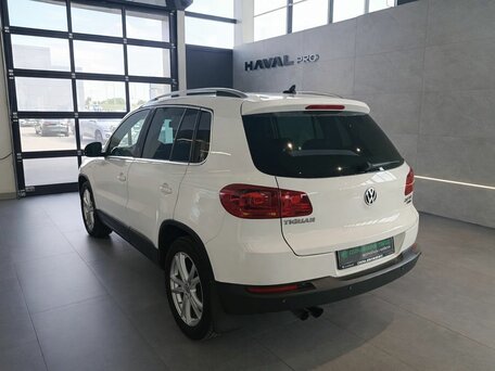 2013 Volkswagen Tiguan I Рестайлинг, белый, 929000 рублей, вид 4