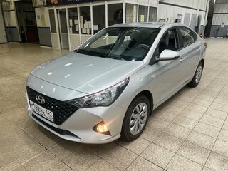 2021 Hyundai Solaris II Рестайлинг, серебристый, 1499000 рублей, вид 1