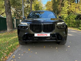 2022 BMW X7 40i I (G07) Рестайлинг, коричневый, 12500000 рублей, вид 3