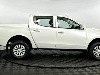 2017 Mitsubishi L200 V, белый, 2490000 рублей, вид 5