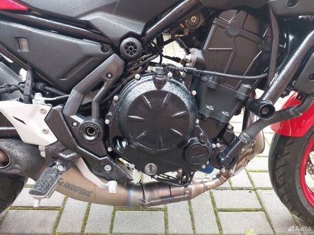 2022 Kawasaki Z 650, красный, 620000 рублей, вид 5