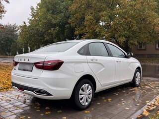 2024 Lada (ВАЗ) Vesta I Рестайлинг (NG), белый, 1550000 рублей, вид 4