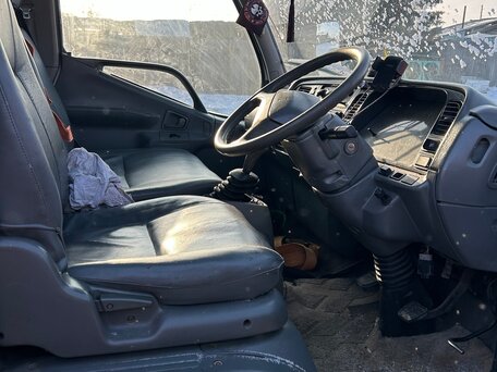 1997 Fuso (Mitsubishi) Canter, белый, 1650000 рублей, вид 4