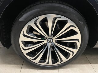 2021 Bentley Bentayga I Рестайлинг, синий, 21600000 рублей, вид 4