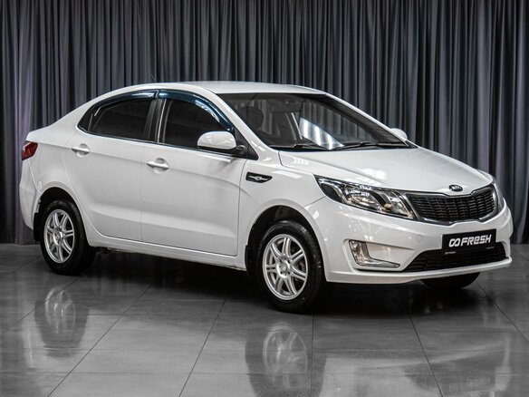 2014 Kia Rio 6-speed III, белый