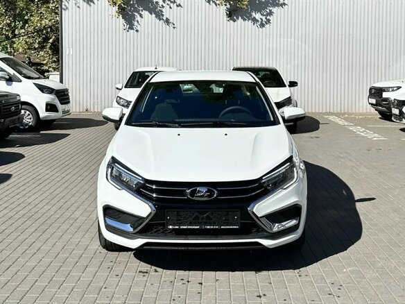 2026 Lada (ВАЗ) Vesta I Рестайлинг (NG), белый, 1730000 рублей - вид 1