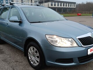2010 Skoda Octavia II (A5) Рестайлинг, голубой, 1150000 рублей, вид 3