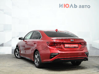 2020 Kia Cerato IV, красный, 2180000 рублей, вид 4
