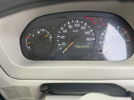 2006 Toyota Dyna, белый, 1850000 рублей, вид 2
