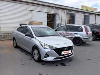 2017 Hyundai Solaris II, белый, 1000000 рублей, вид 1