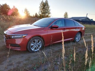 2020 Honda Accord X Рестайлинг, красный, 2190000 рублей, вид 1