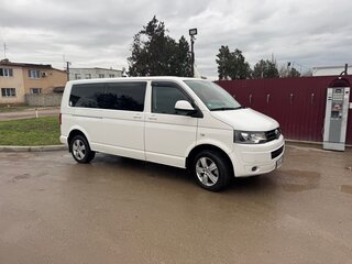 2013 Volkswagen Caravelle T5 Рестайлинг, белый, 1700000 рублей, вид 3