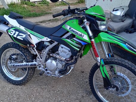 2013 Kawasaki KLX 250, зелёный, 410000 рублей, вид 1