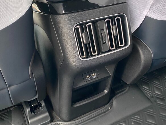 2022 BYD Song Plus DM 8.3 kWh I, белый, 2600000 рублей - вид 20