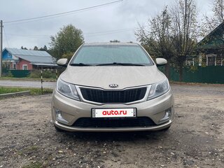 2013 Kia Rio 5-speed III, бежевый, 635000 рублей, вид 4