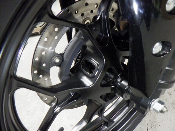 2025 Yamaha YZF-R3, чёрный, 670000 рублей - вид 10