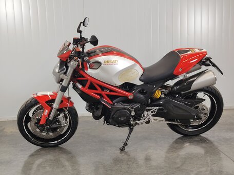 2010 Ducati Monster 696, белый, 379000 рублей, вид 5