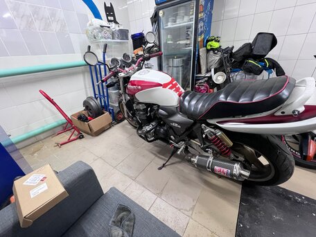 1998 Honda CB 1300, белый, 400000 рублей, вид 4