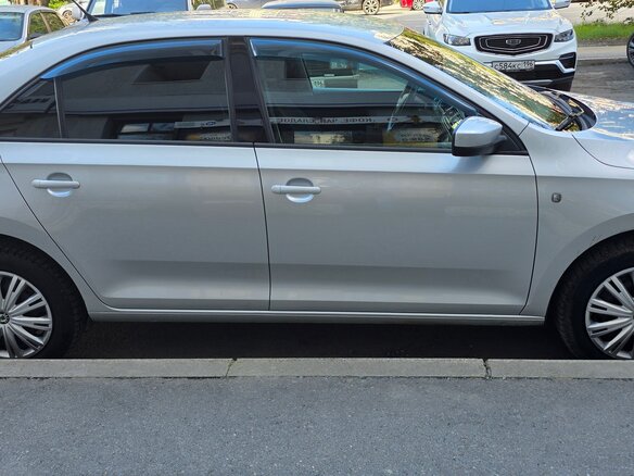 2014 Skoda Rapid I, серебристый, 920000 рублей - вид 3