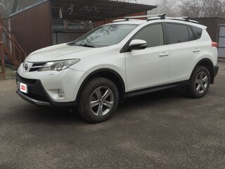 2014 Toyota RAV4 IV (XA40), белый, 2000000 рублей, вид 1