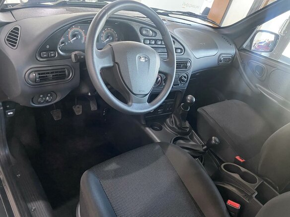2026 Lada (ВАЗ) Niva Travel I Рестайлинг, чёрный, 1528000 рублей - вид 2