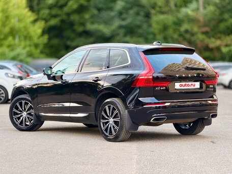 2020 Volvo XC60 II, чёрный, 3425000 рублей, вид 2