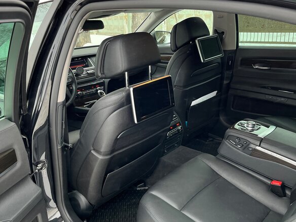 2013 BMW 7 серии Long 750Li xDrive V (F01/F02/F04) Рестайлинг, чёрный, 1750000 рублей - вид 14