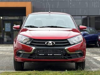 2026 Lada (ВАЗ) Granta I Рестайлинг, красный, 1310000 рублей, вид 3