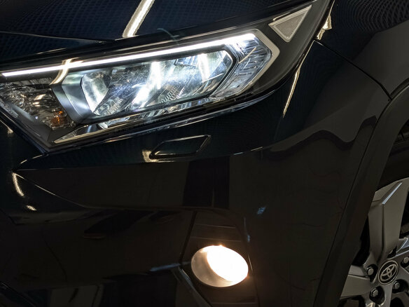 2020 Toyota RAV4 V (XA50), синий, 2950000 рублей - вид 25