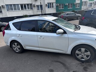 2010 Kia Ceed I Рестайлинг, белый, 690000 рублей, вид 2