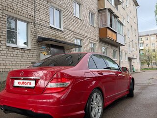 2010 Mercedes-Benz C-Класс 180 BlueEFFICIENCY III (W204), красный, 890000 рублей, вид 1