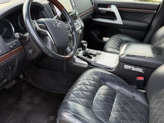 2016 Toyota Land Cruiser 200 Series Рестайлинг 2, чёрный, 6400000 рублей, вид 5