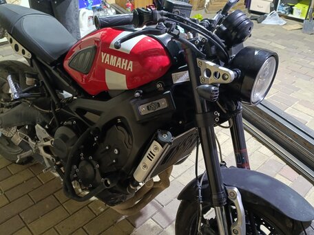 2018 Yamaha XSR900, красный, 710000 рублей, вид 2
